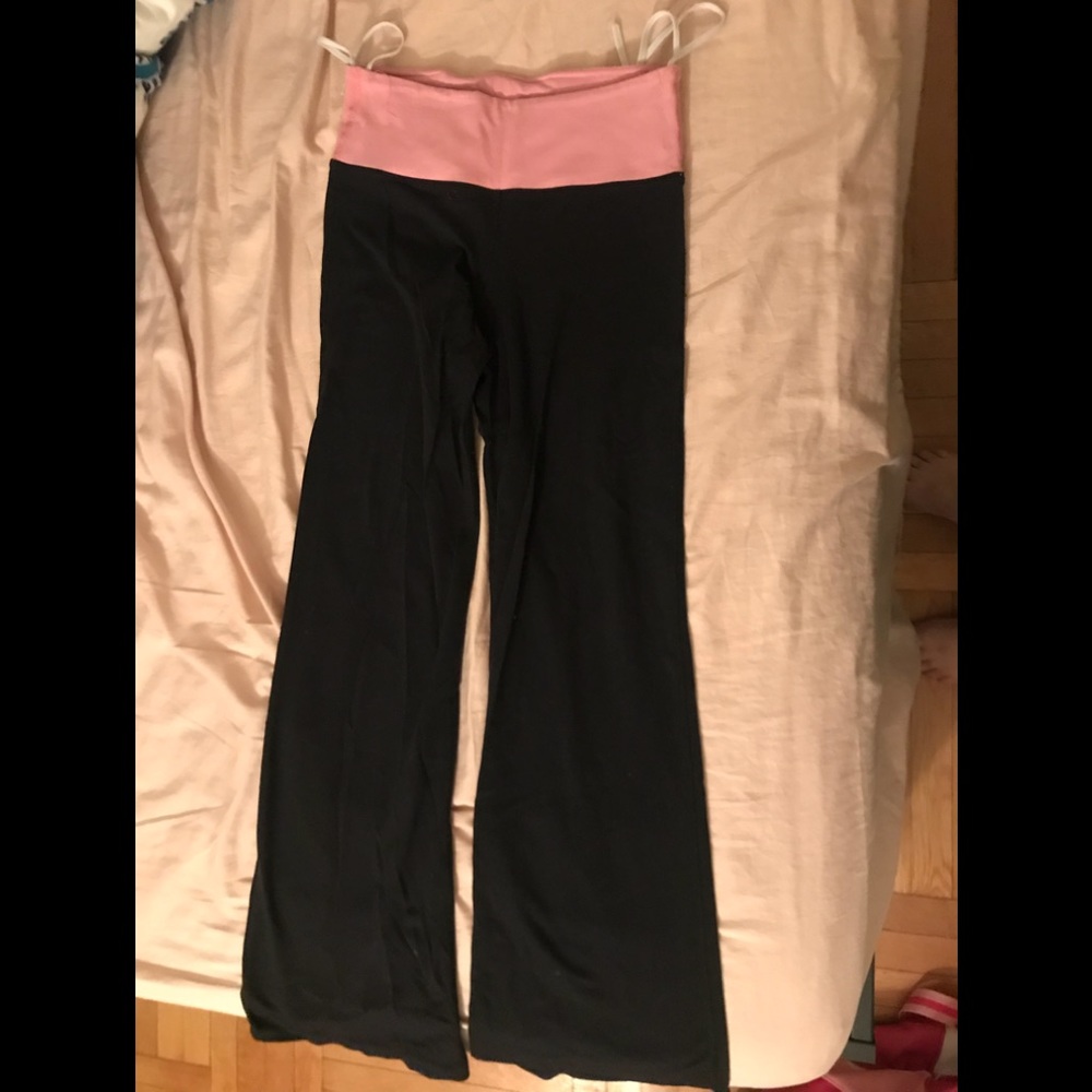 Lululemon Crescent Pants — Authentic - Size 6